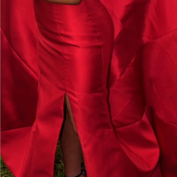 Prom Dress - Picture 2 of 4